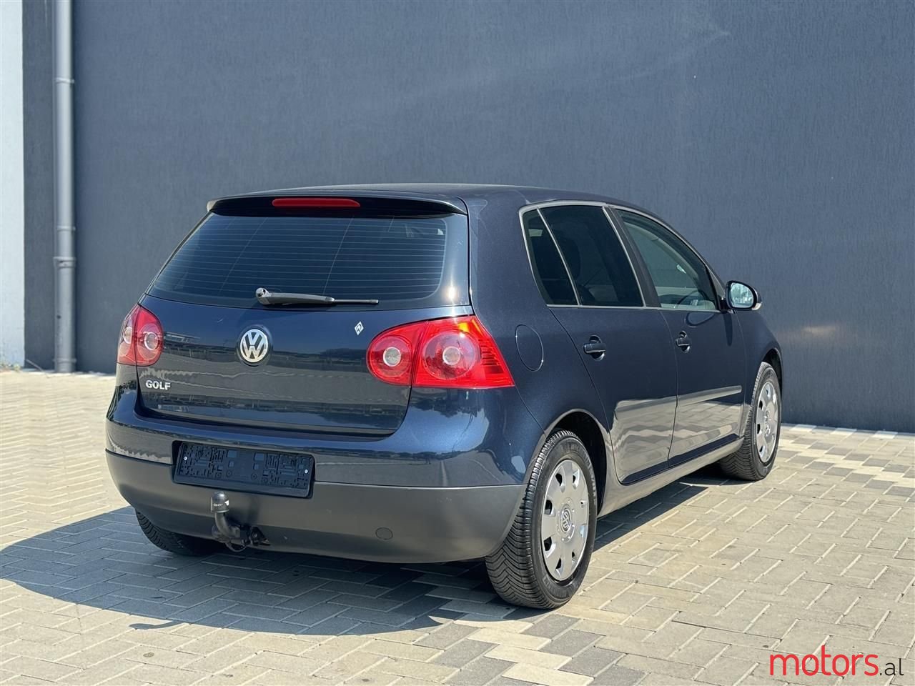 2005' Volkswagen Golf photo #5