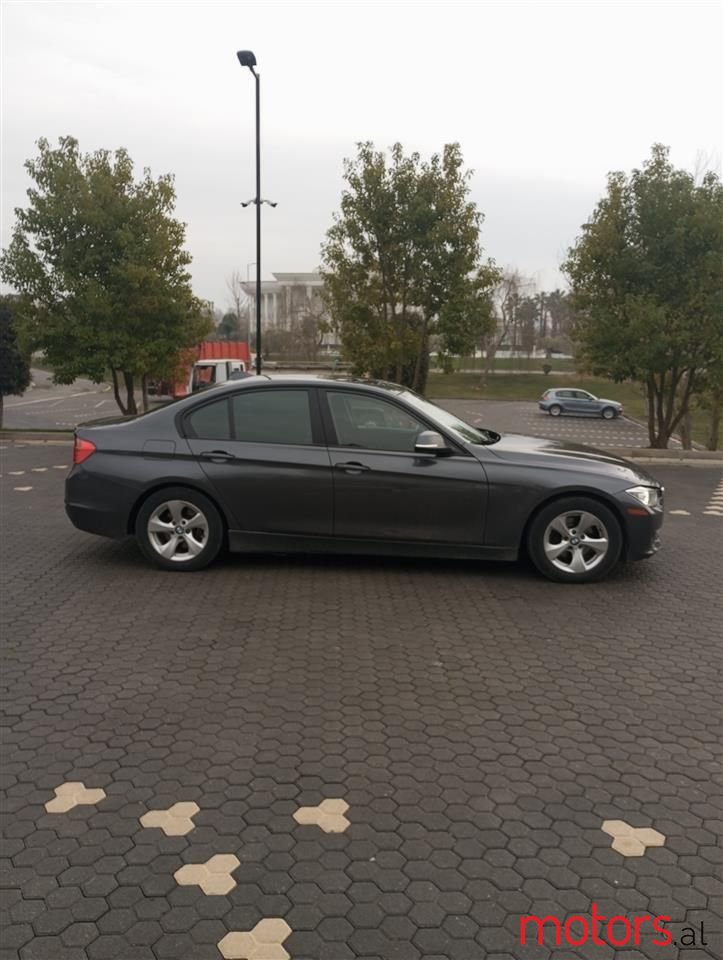 2013' BMW 320 photo #4