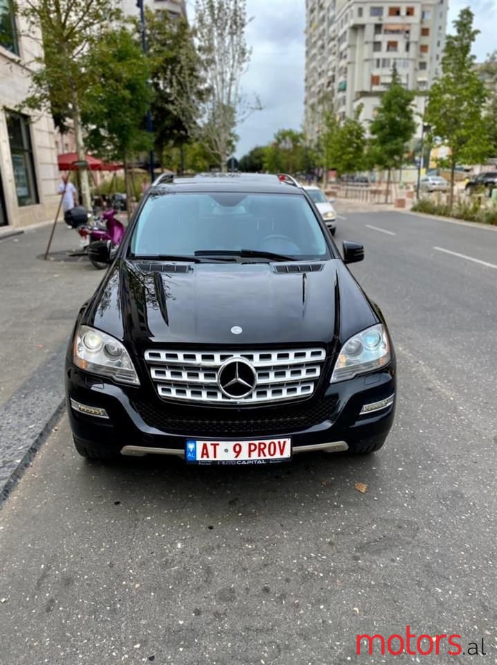 2011' Mercedes-Benz ML 350 photo #4