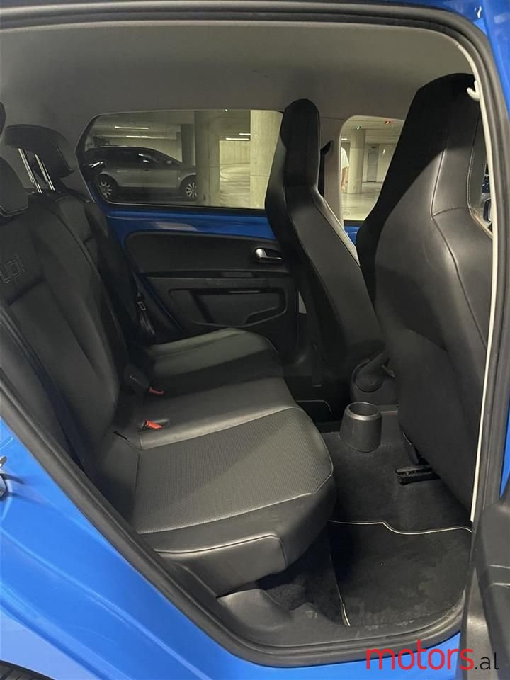 2014' Volkswagen Up! photo #5