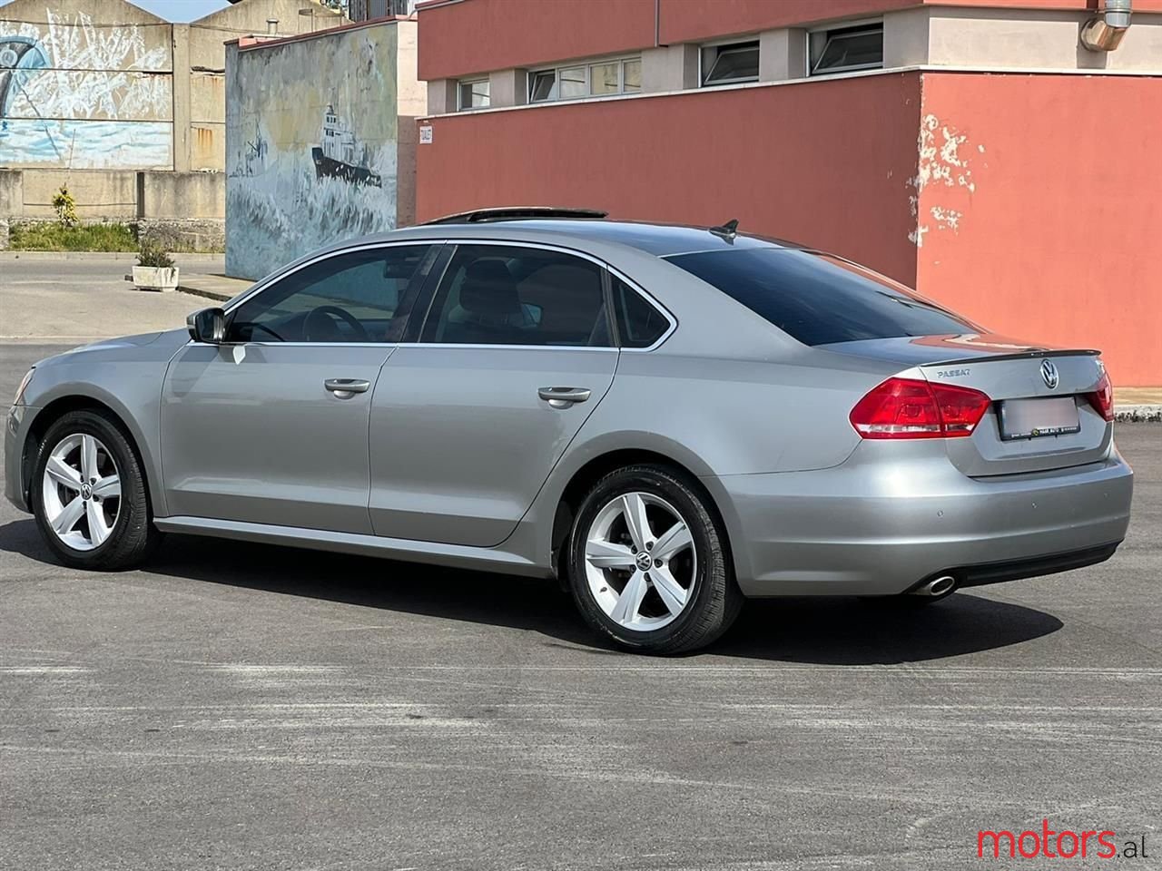 2013' Volkswagen Passat photo #4