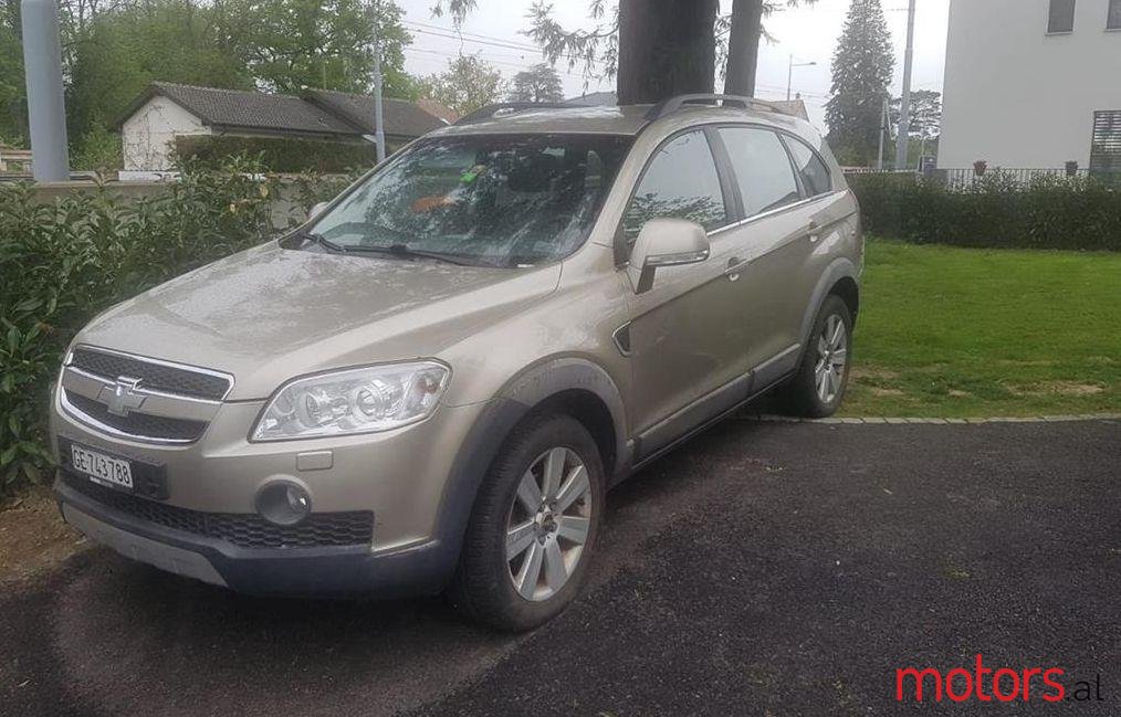 2006' Chevrolet Captiva photo #2