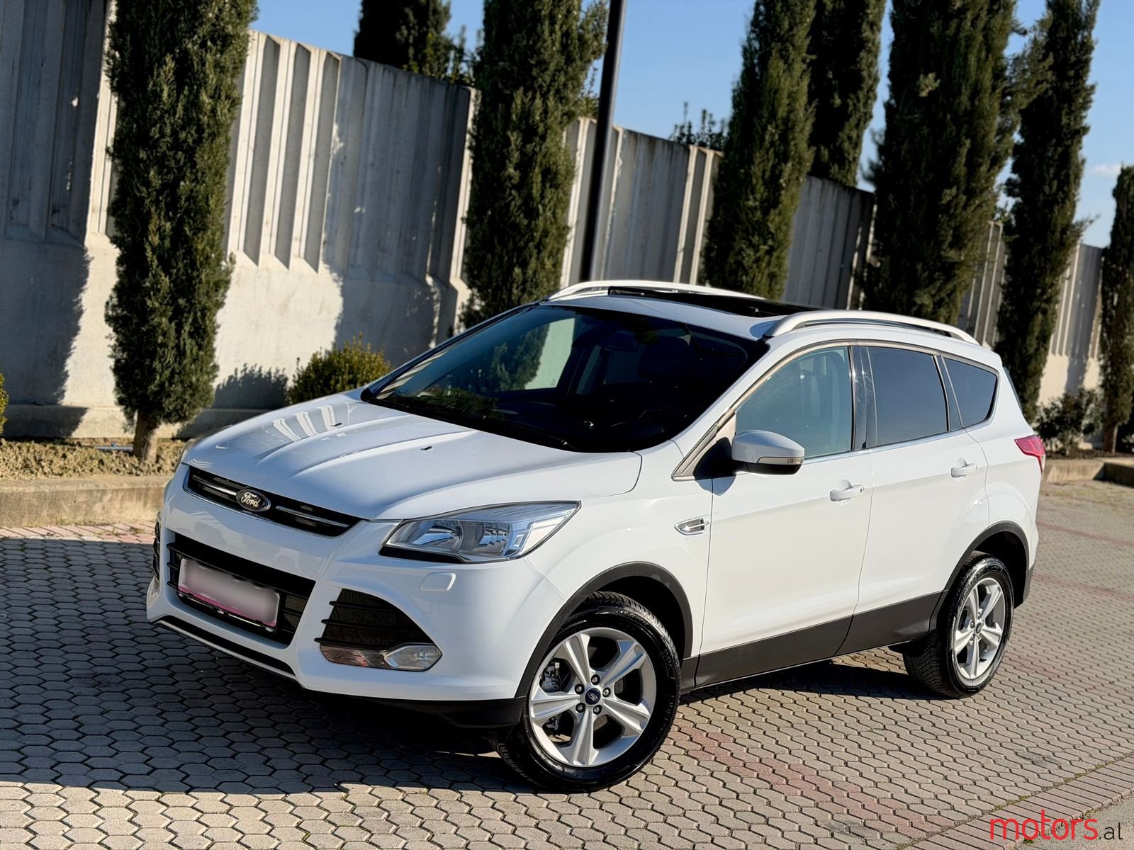 2014' Ford Kuga photo #1