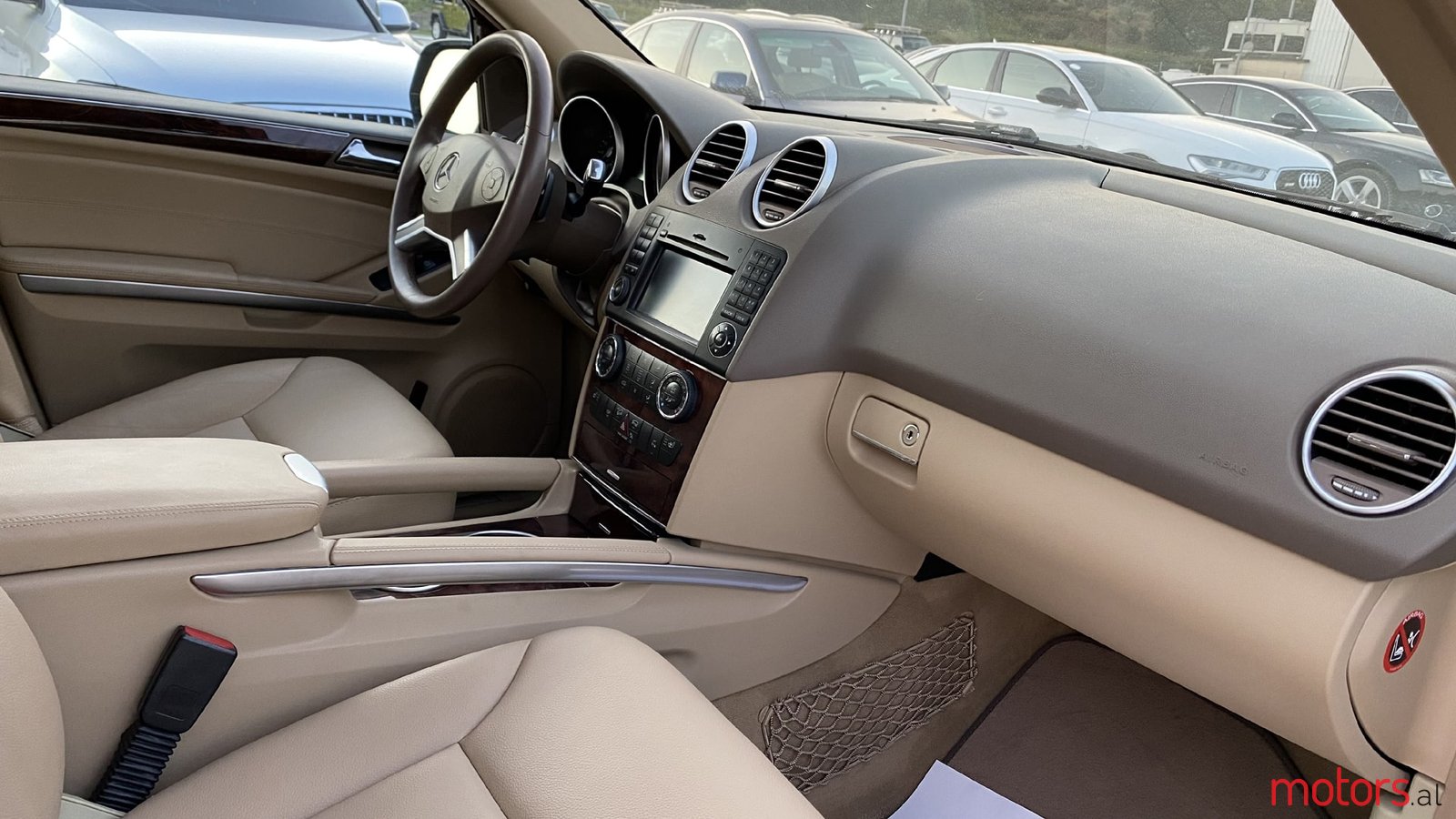 2010' Mercedes-Benz ML 350 photo #4