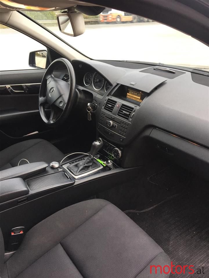 2010' Mercedes-Benz C 200 photo #2
