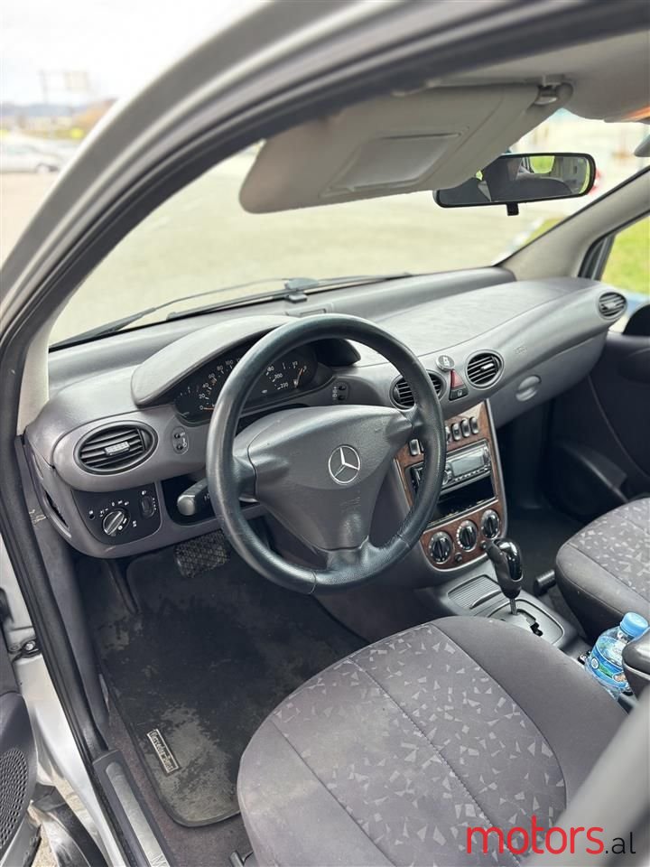 2002' Mercedes-Benz A 170 photo #2