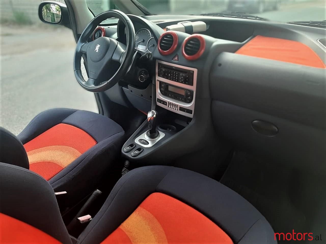 2006' Peugeot 1007 photo #4