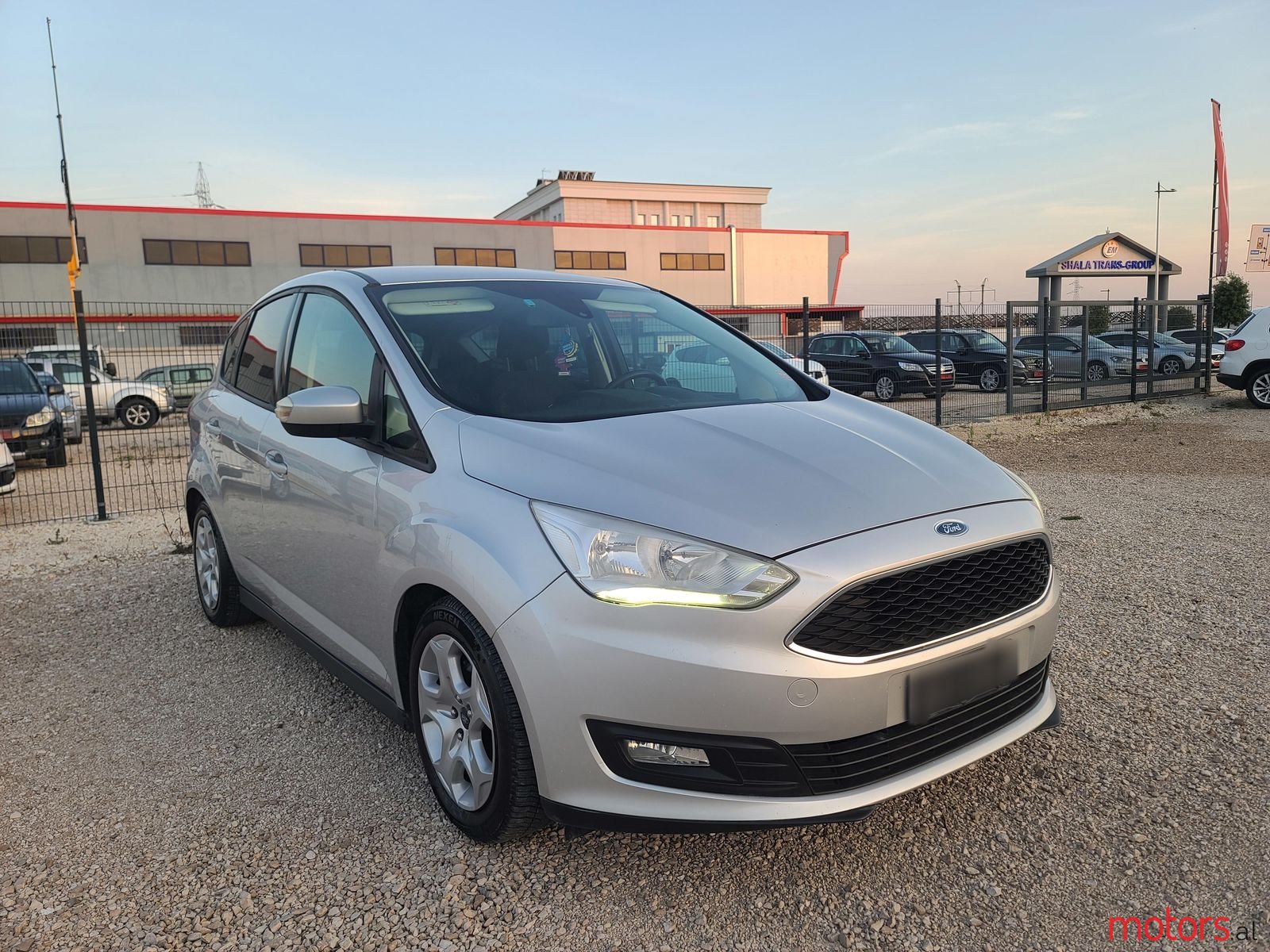 2017' Ford C-MAX photo #2