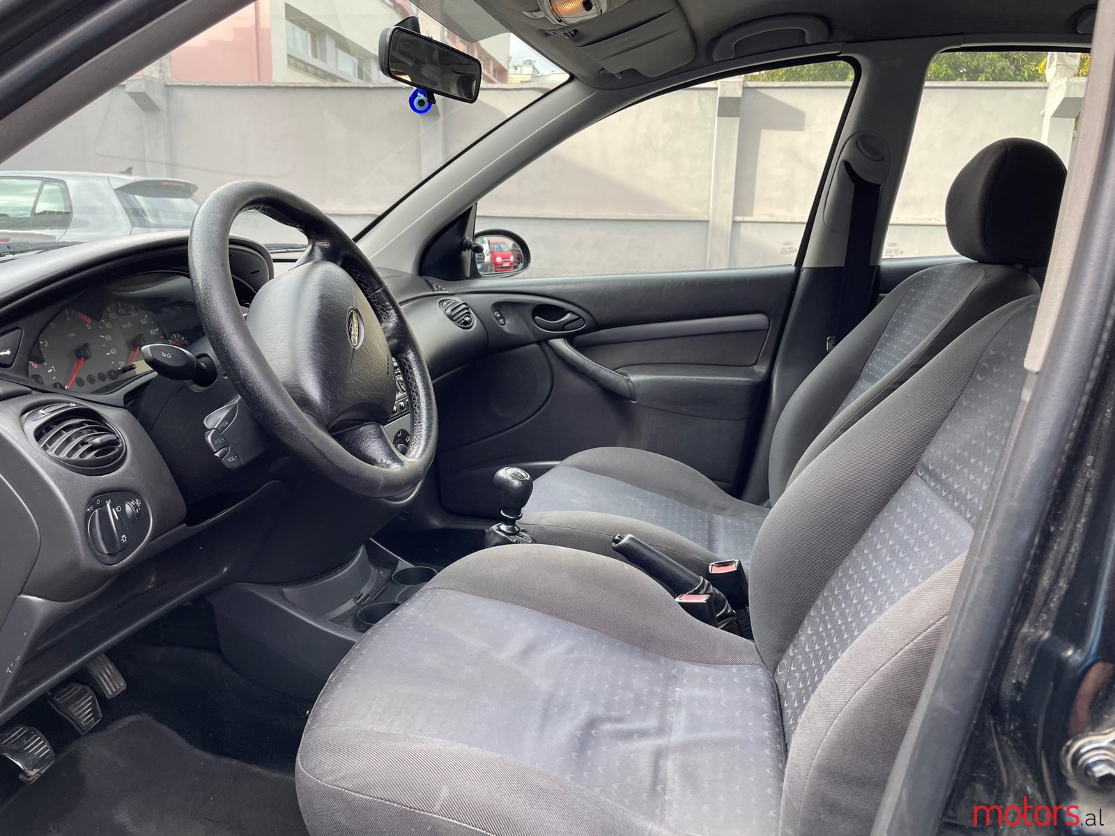 2004' Ford Focus photo #5