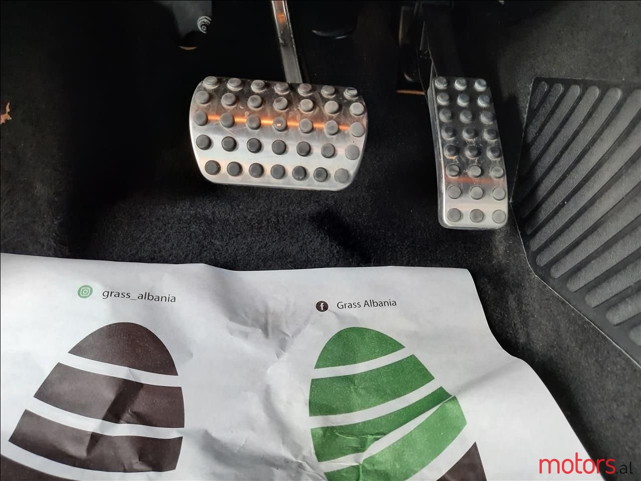 2010' Mercedes-Benz B 200 photo #6