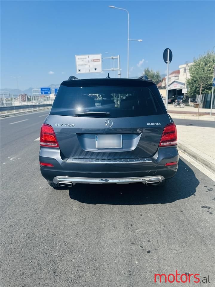 2014' Mercedes-Benz GLK 250 photo #2