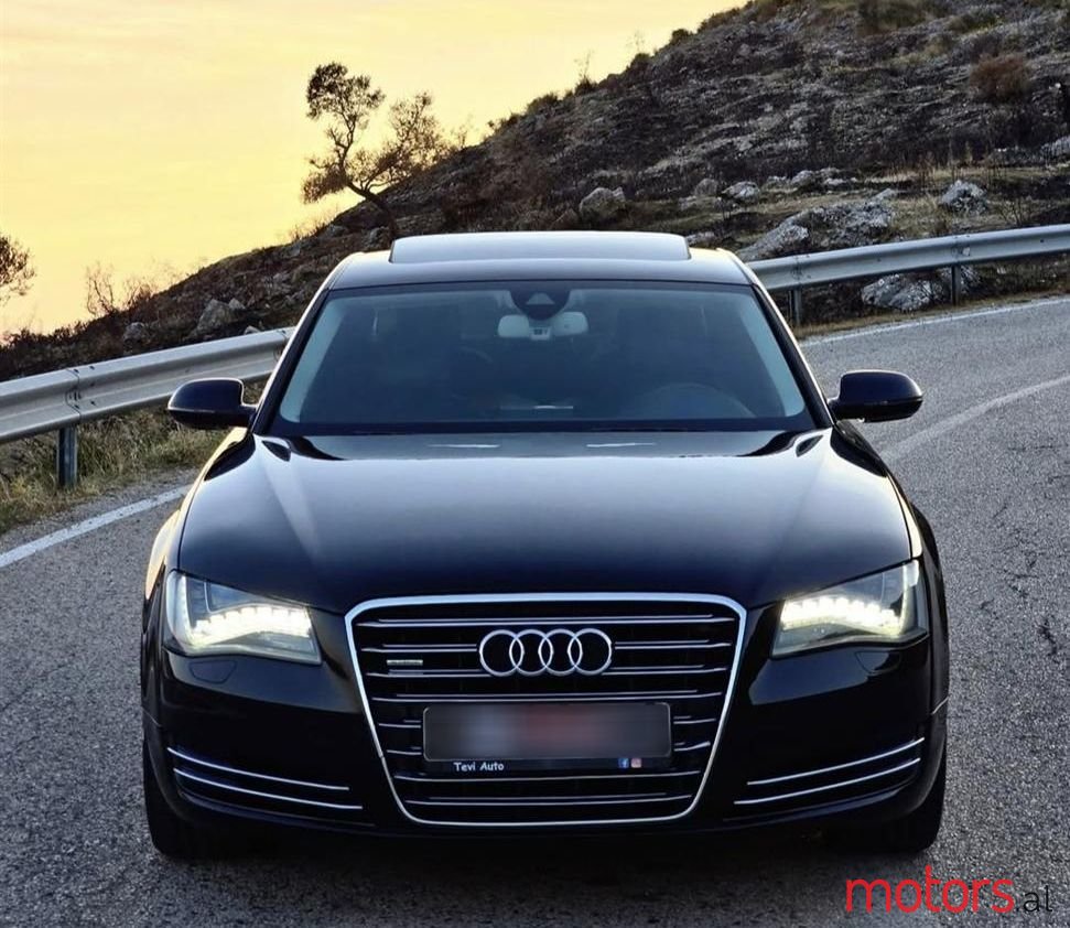 2011' Audi A8 photo #2