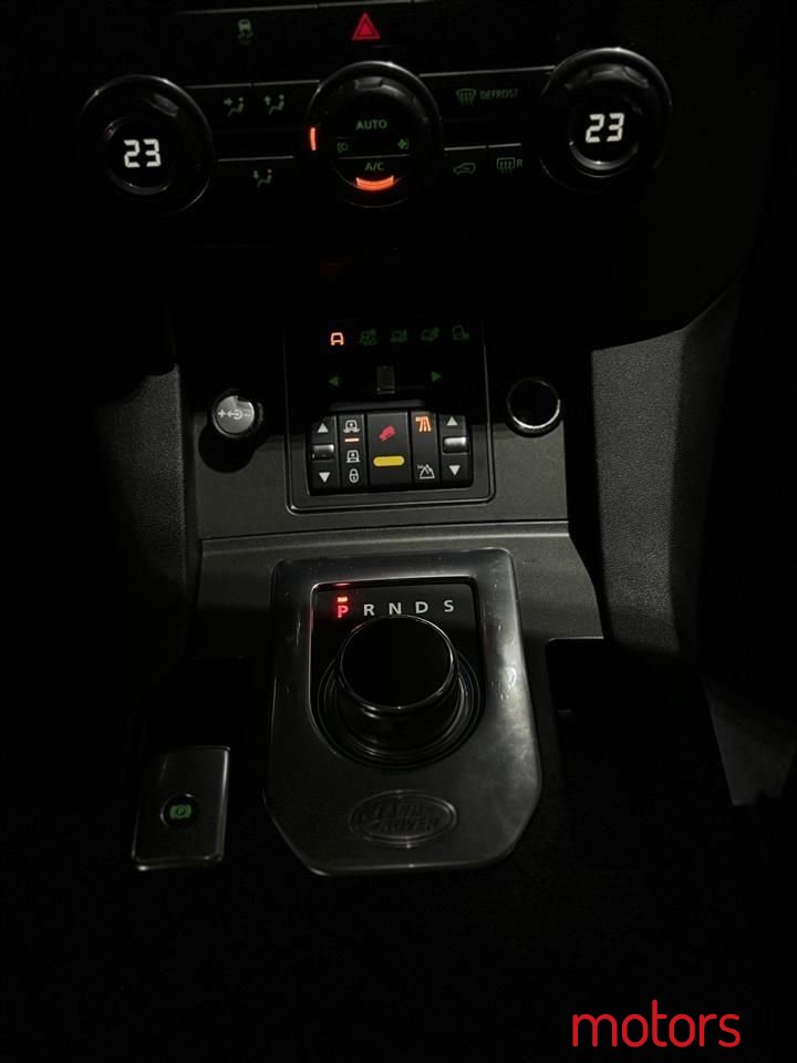 2013' Land Rover Discovery photo #5