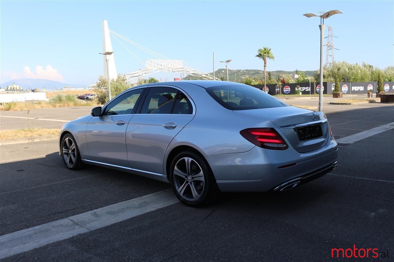 2016' Mercedes-Benz E 220 photo #4