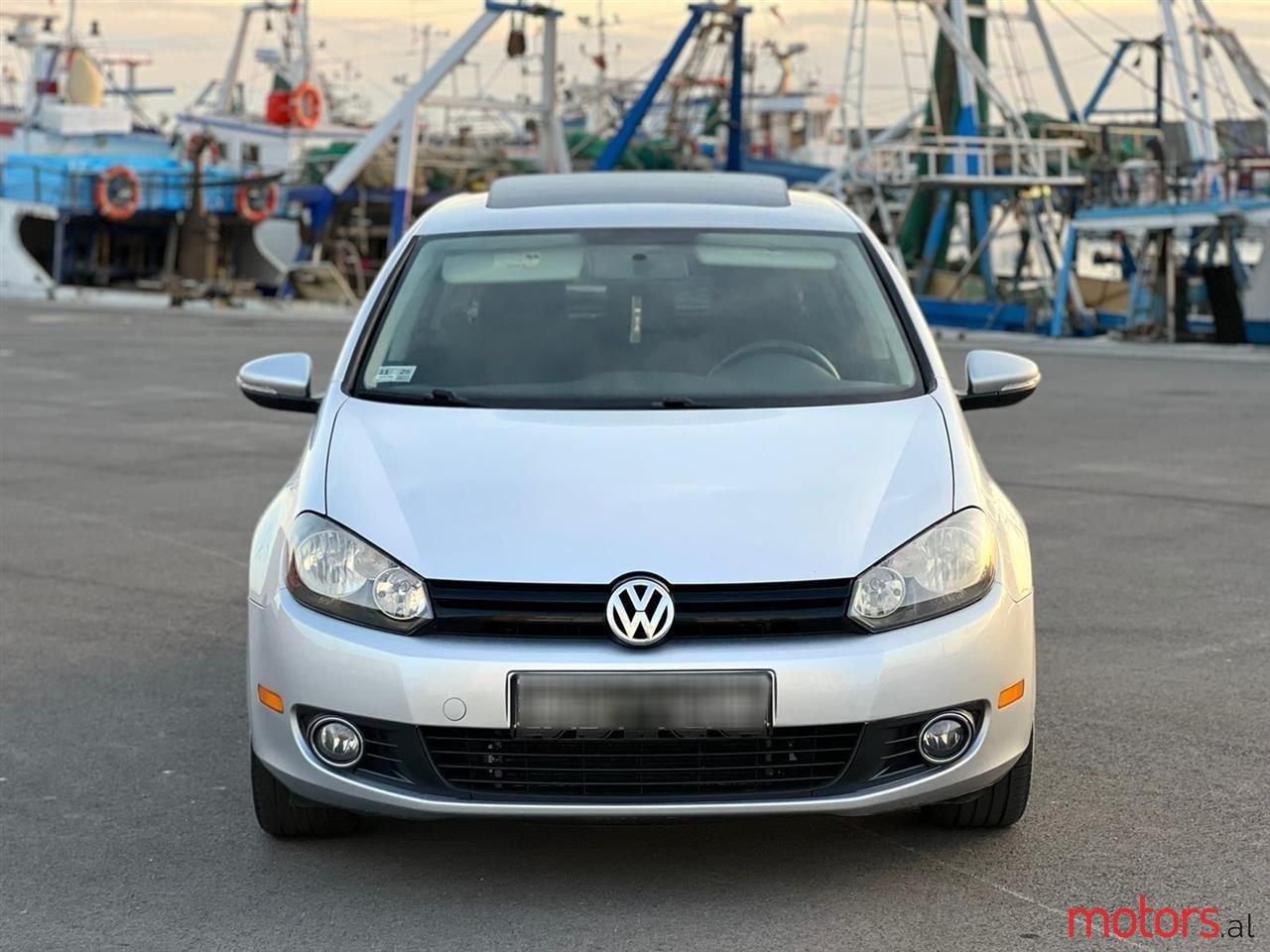2012' Volkswagen Golf photo #1
