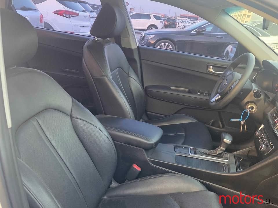 2018' Kia K5 photo #6