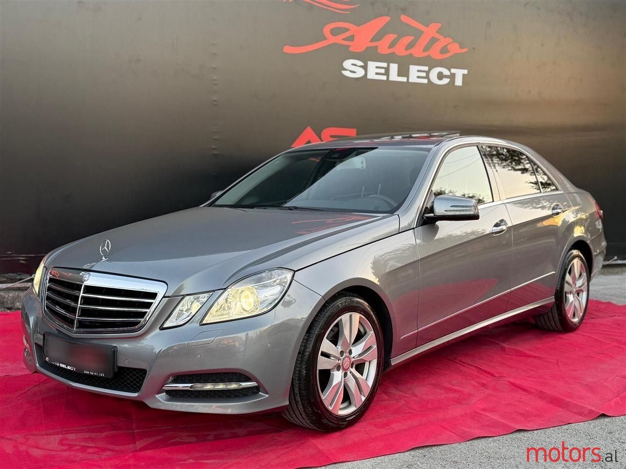 2013' Mercedes-Benz E 250 photo #1