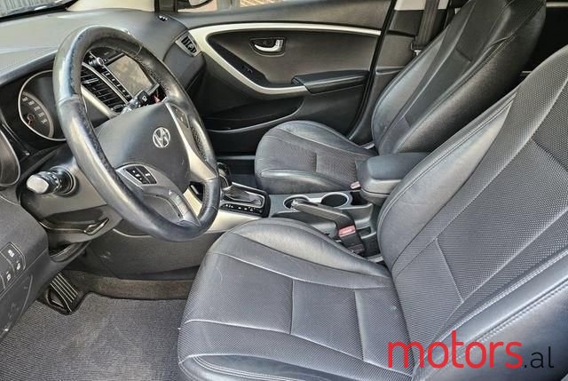 2016' Hyundai i30 photo #5