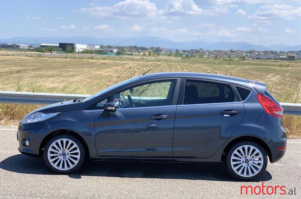 2009' Ford Fiesta photo #1