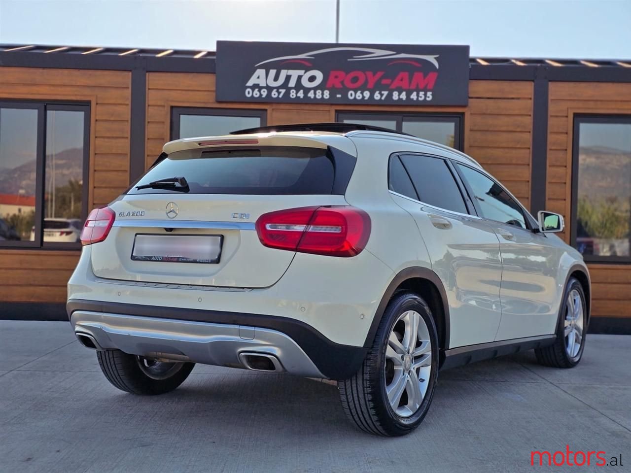 2015' Mercedes-Benz GLA 220 photo #4