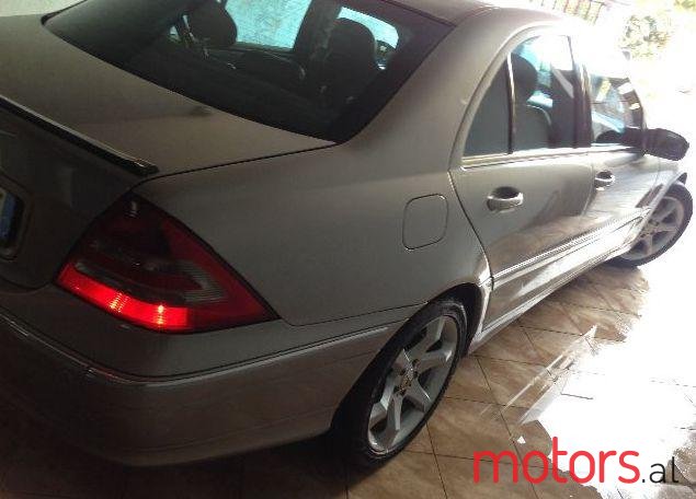 2005' Mercedes-Benz C-Class photo #1