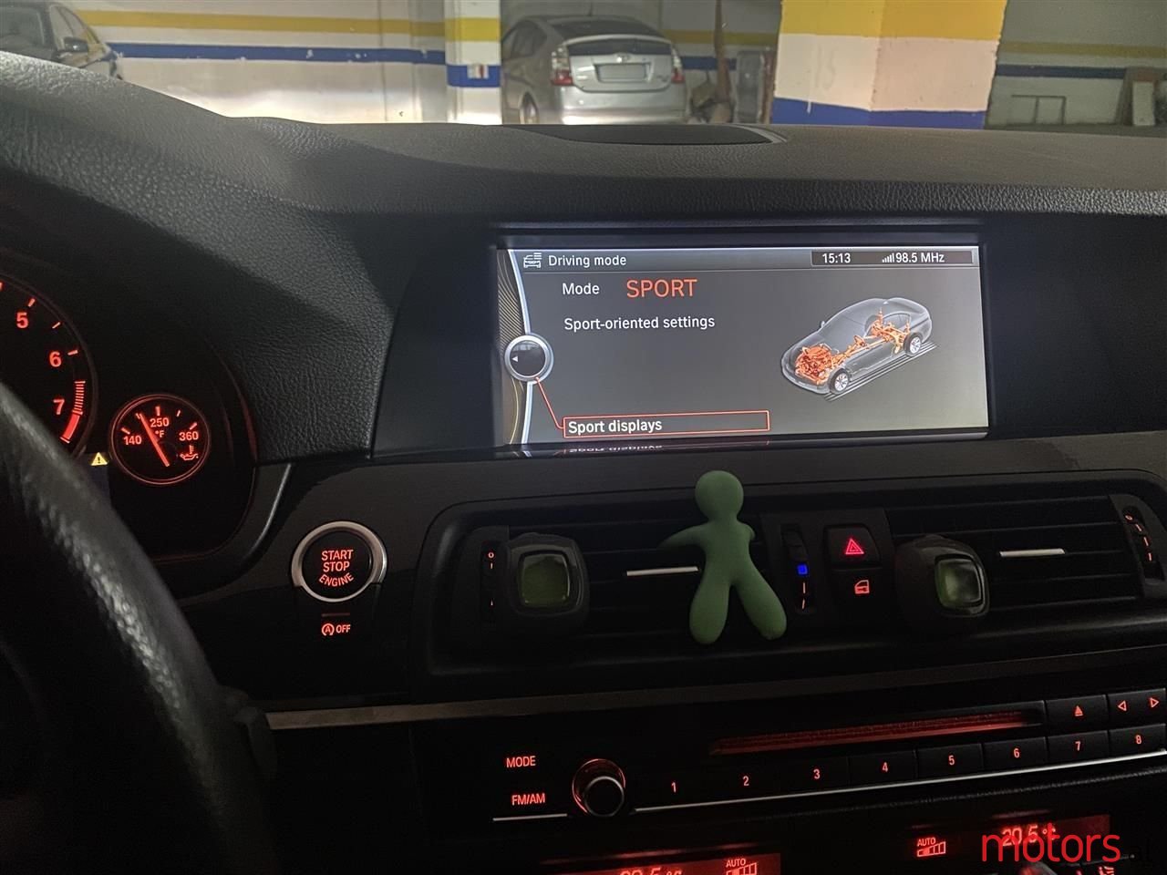 2012' BMW 535 photo #6