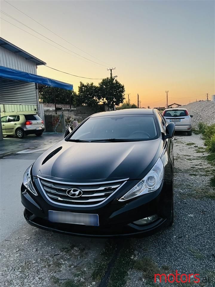 2012' Hyundai Sonata photo #1