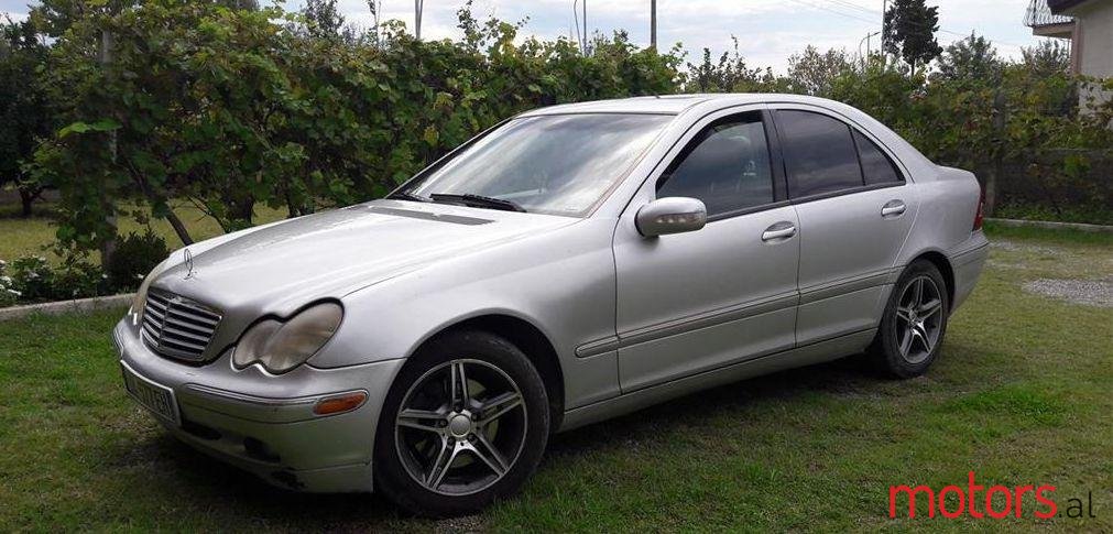 2004' Mercedes-Benz 240 photo #2