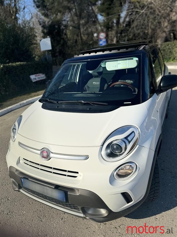 2014' Fiat 500L Trekking photo #6