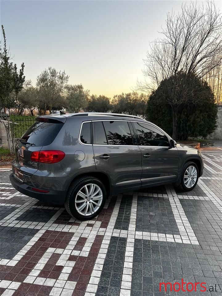 2013' Volkswagen Tiguan photo #3
