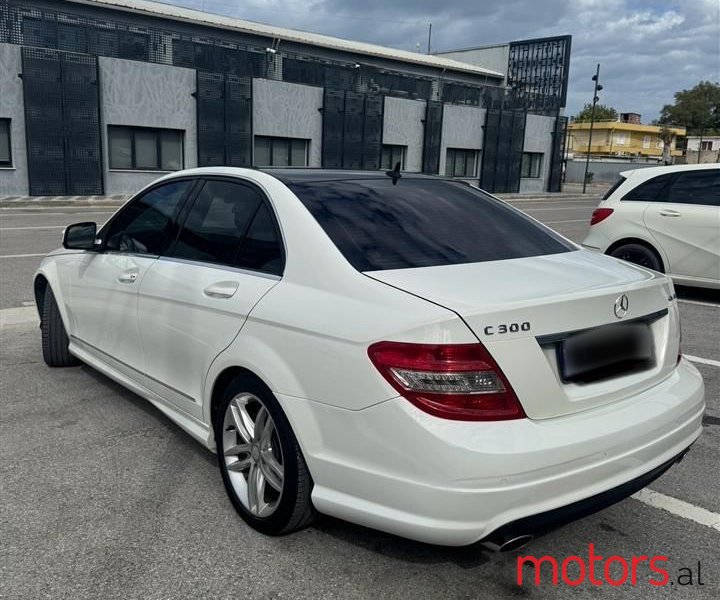 2009' Mercedes-Benz 300 photo #6