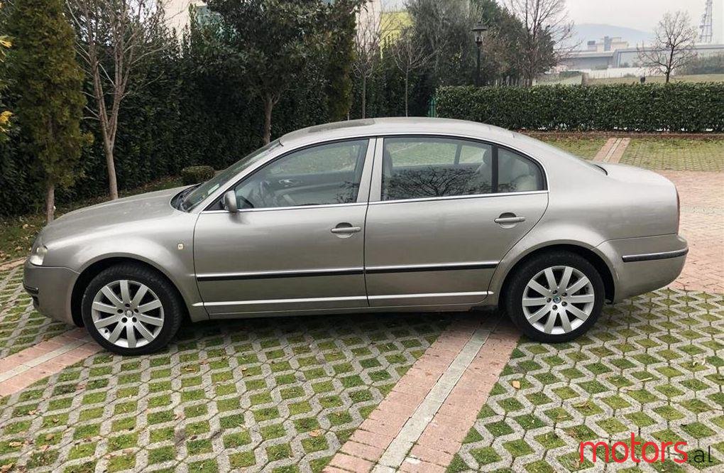 2007' Skoda Octavia photo #1