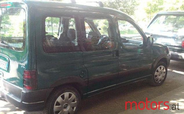 2004' Peugeot Partner photo #1