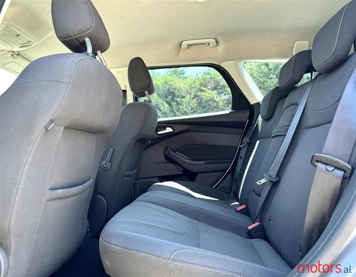 2012' Ford Focus photo #5