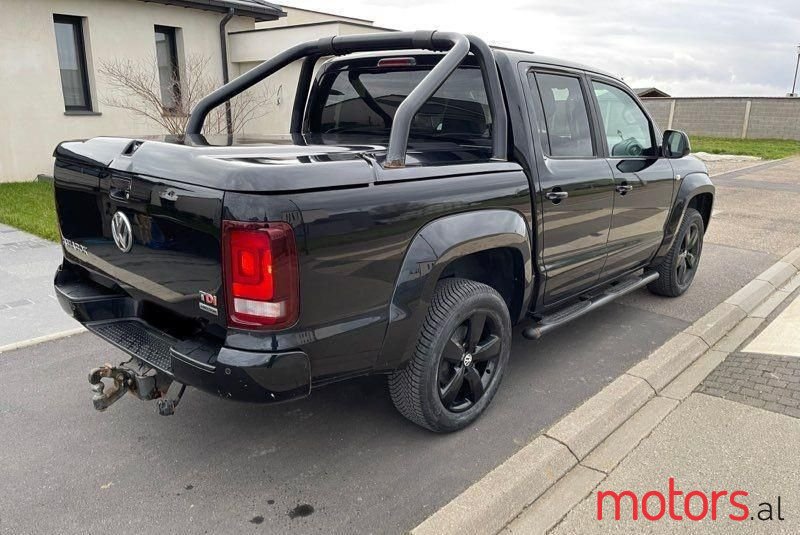 2013' Volkswagen Amarok photo #2