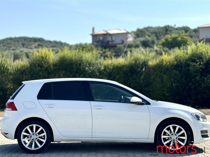 2014' Volkswagen Golf photo #5