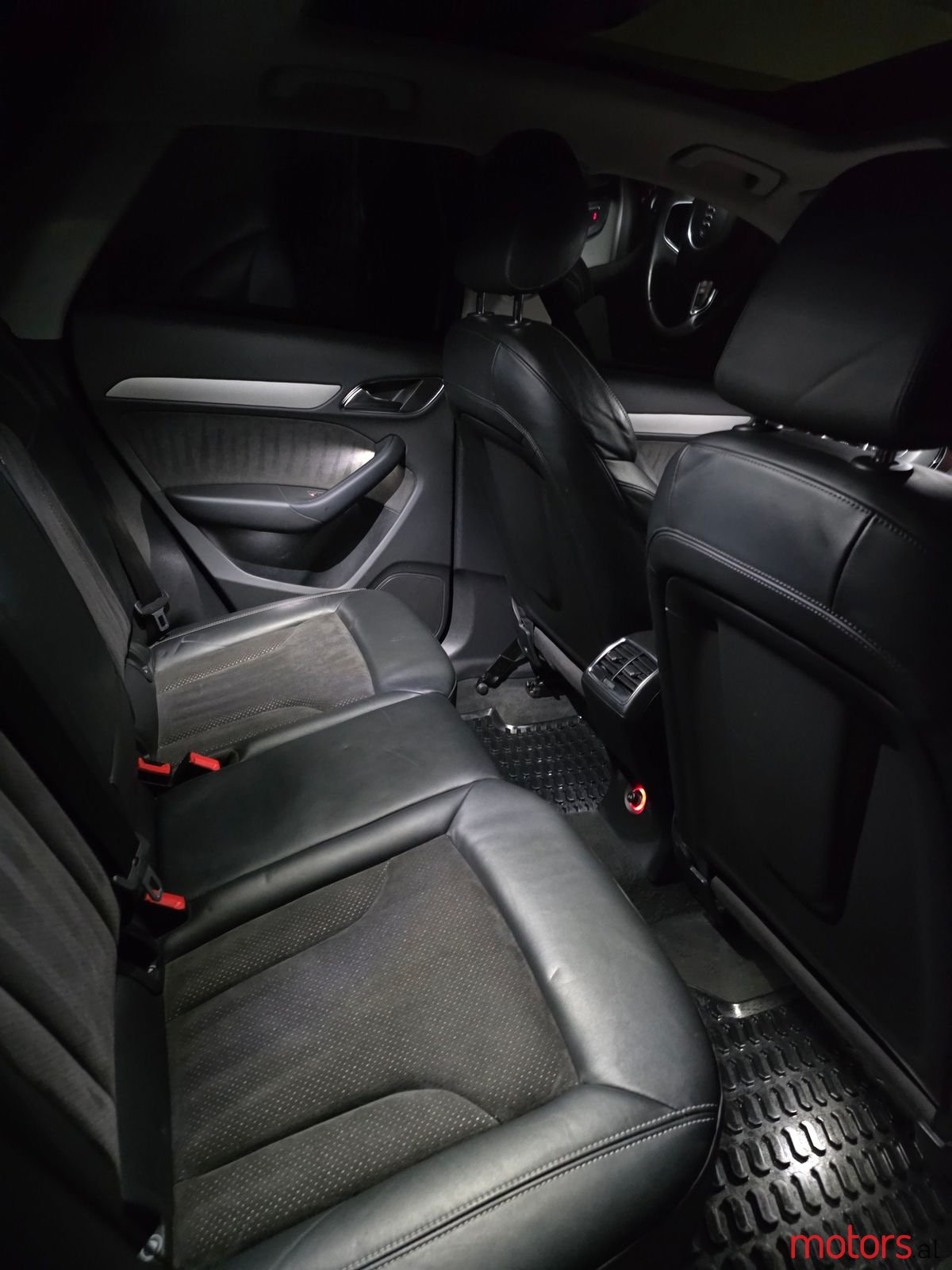 2015' Audi Q3 photo #5