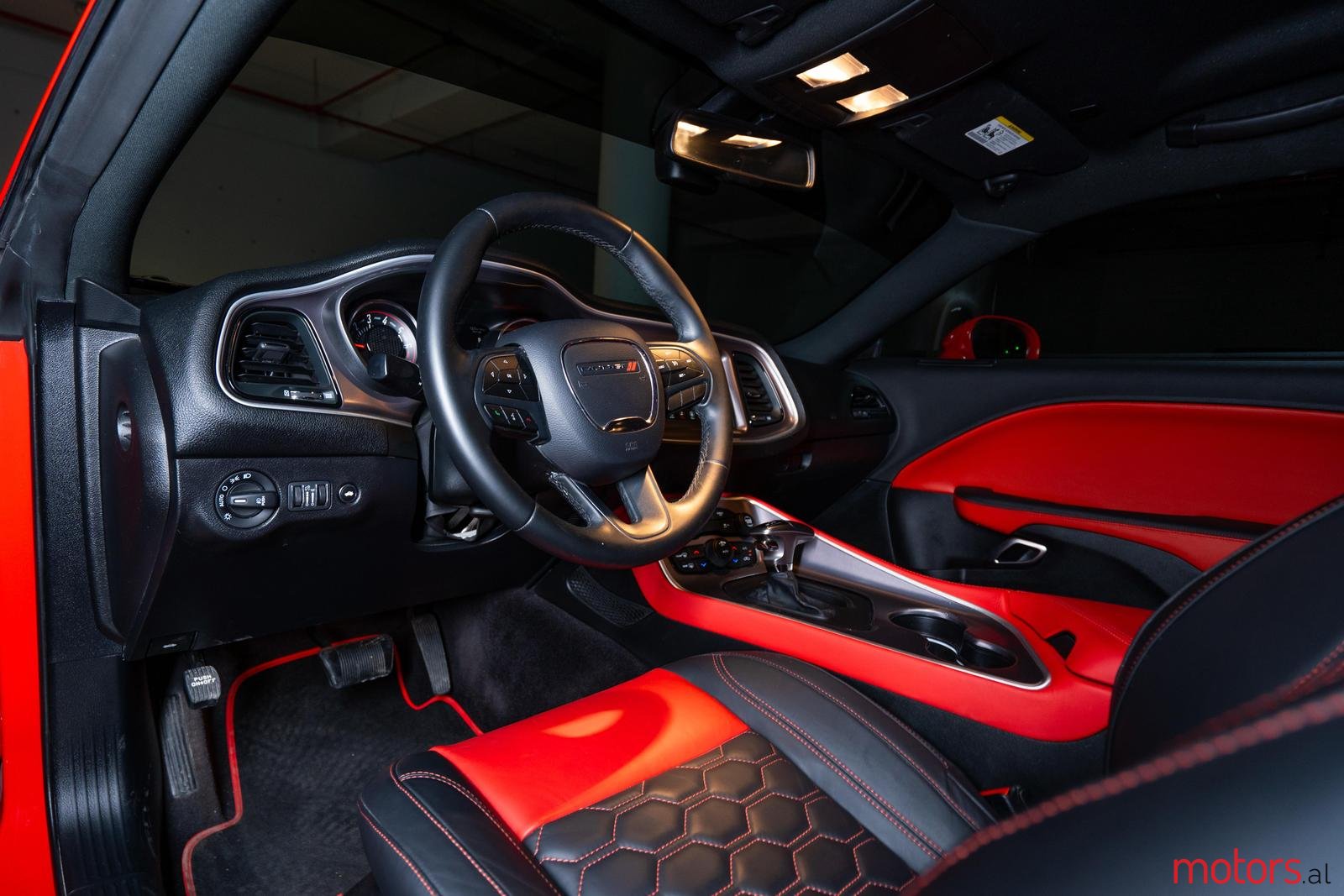 2018' Dodge Challenger LOOK HELLCAT photo #5