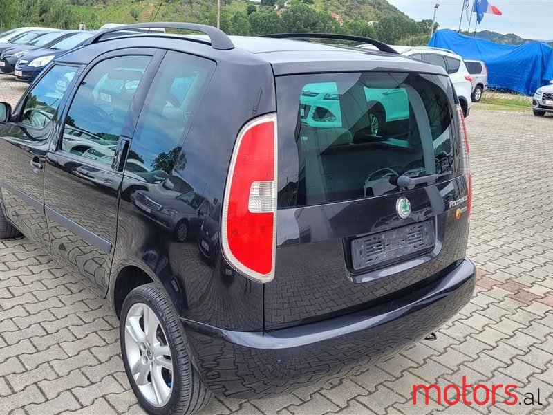 2008' Skoda Roomster photo #3