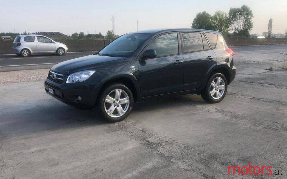 2006' Toyota RAV4 photo #1