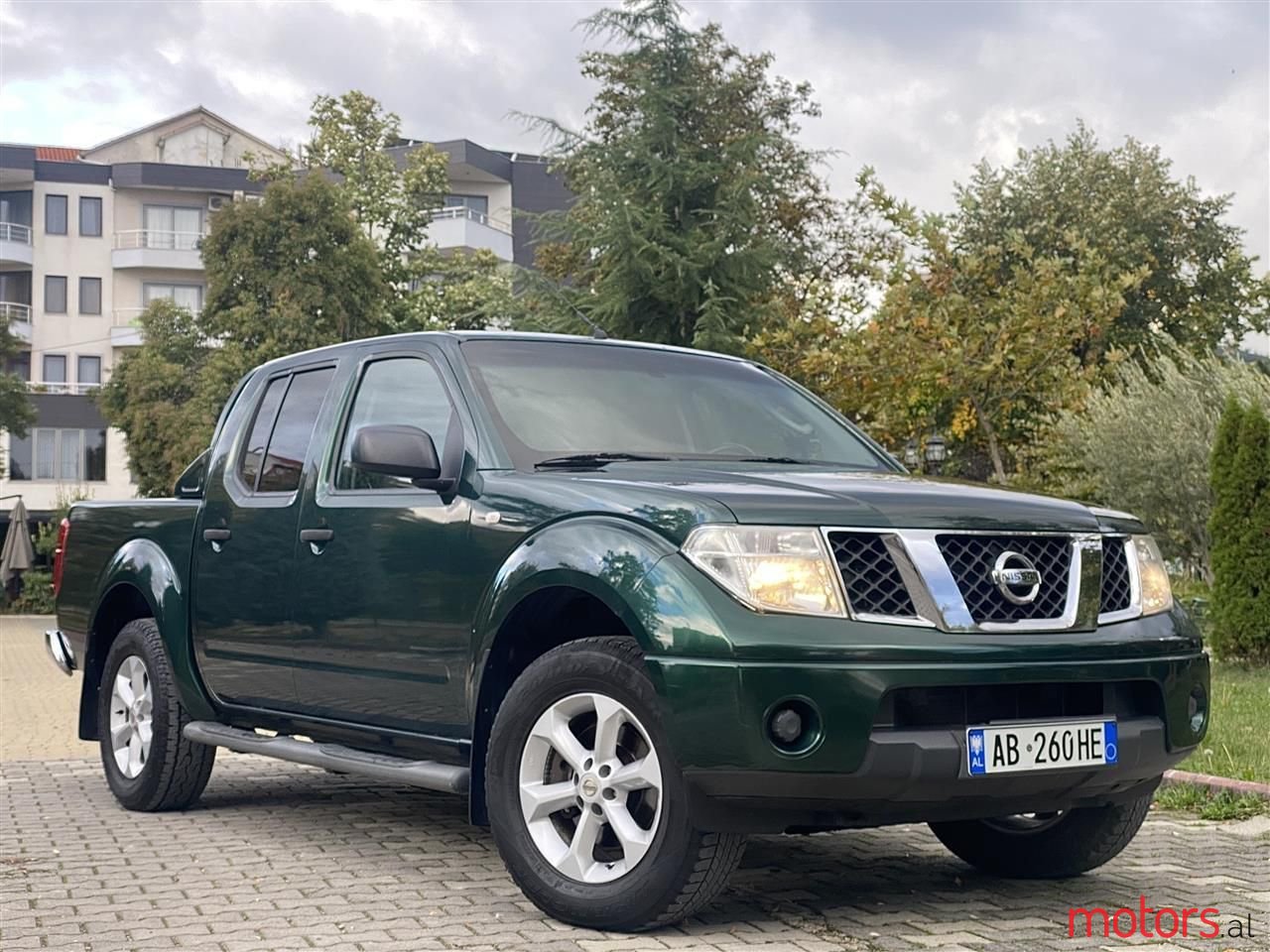 2007' Nissan Navara photo #1