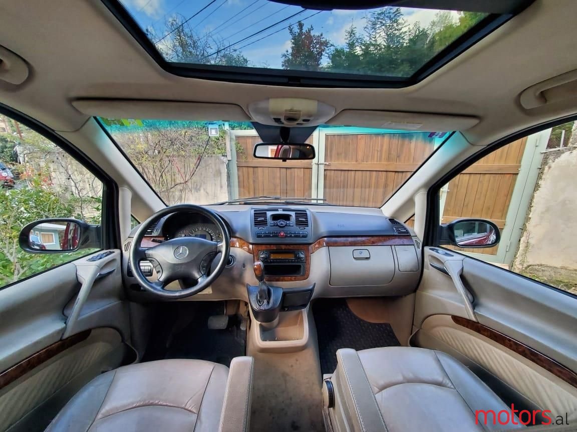 2006' Mercedes-Benz Viano photo #4