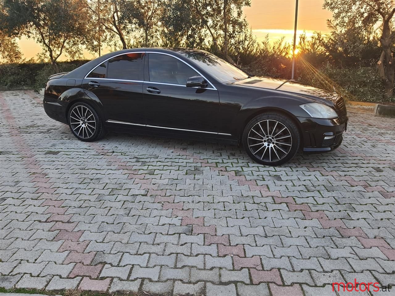 2008' Mercedes-Benz S 320 photo #3