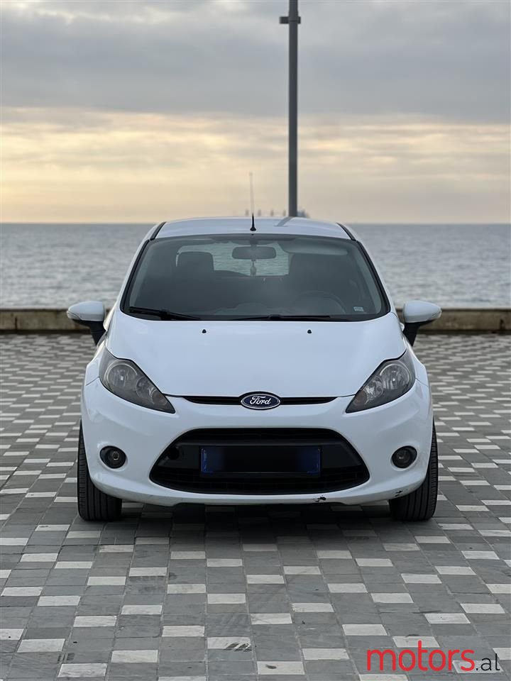 2010' Ford Fiesta photo #3