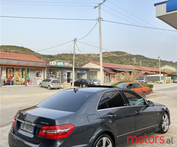 2012' Mercedes-Benz E 350 photo #4