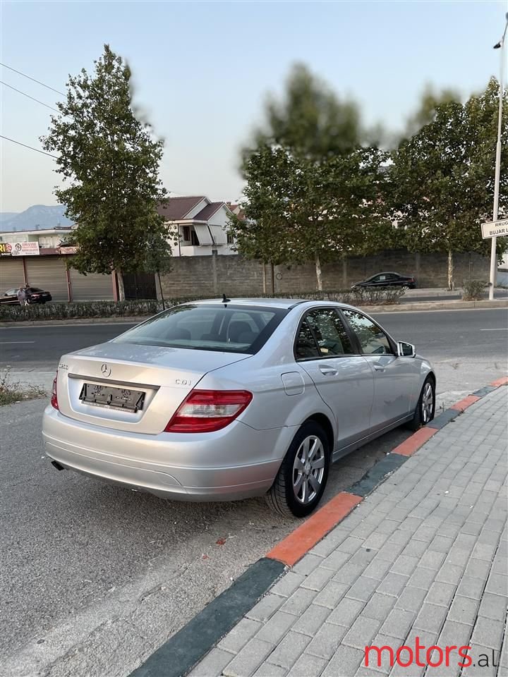 2008' Mercedes-Benz C 200 photo #3