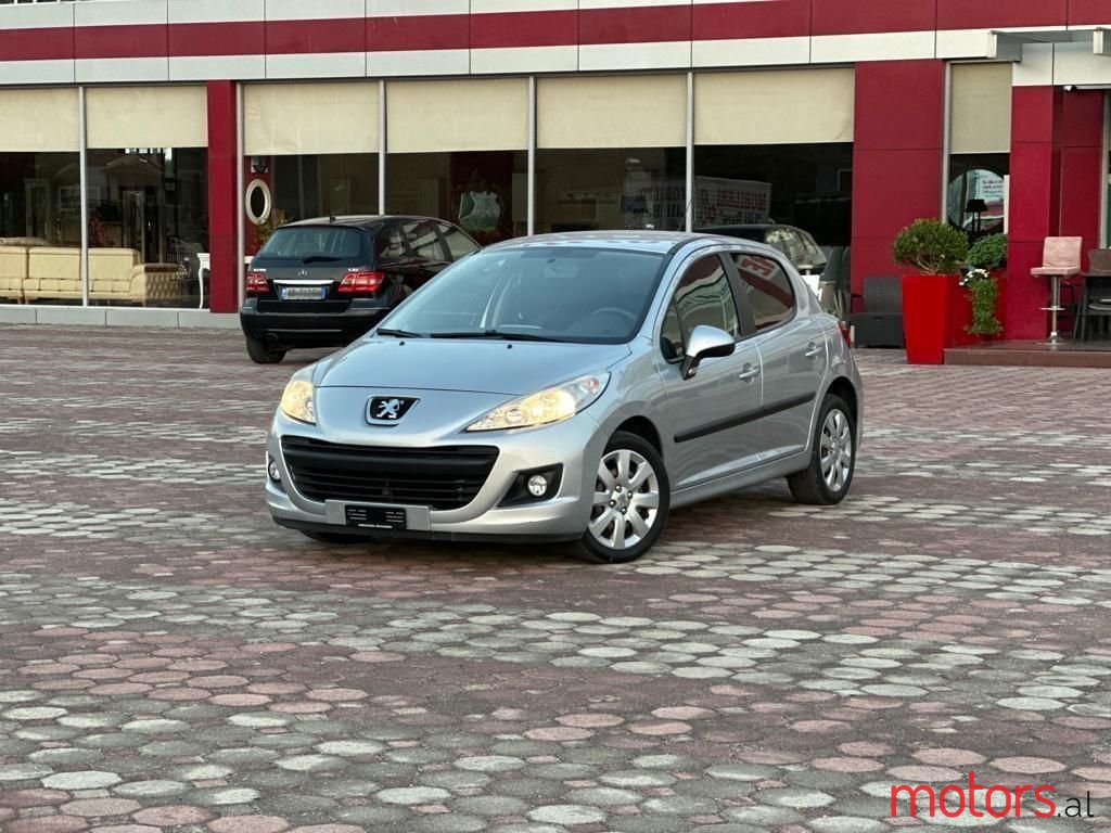 2011' Peugeot 207 photo #1