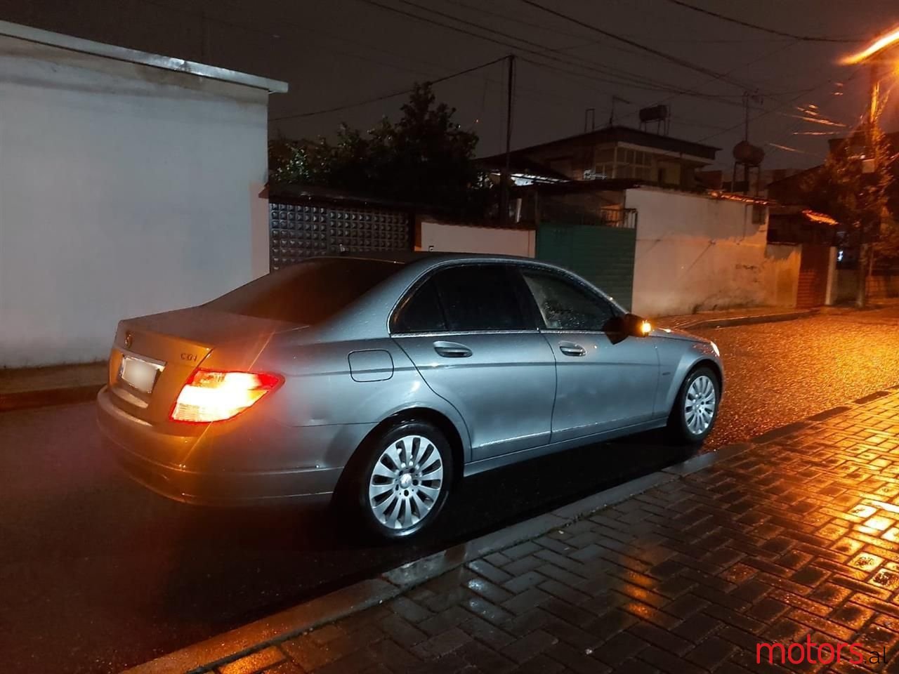 2010' Mercedes-Benz C 200 photo #1