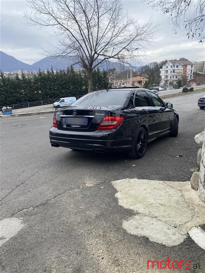 2009' Mercedes-Benz 230 photo #2