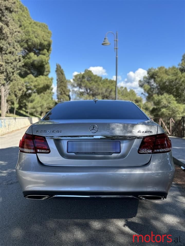 2014' Mercedes-Benz E 220 photo #4